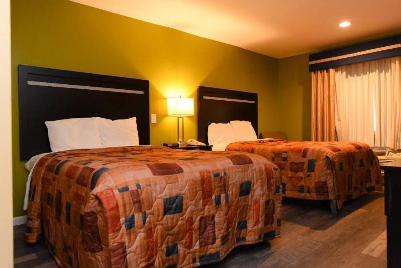 Econo Lodge Inn & Suites Downtown Rensselaer Luaran gambar