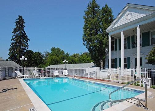 Econo Lodge Inn & Suites Downtown Rensselaer Kemudahan gambar